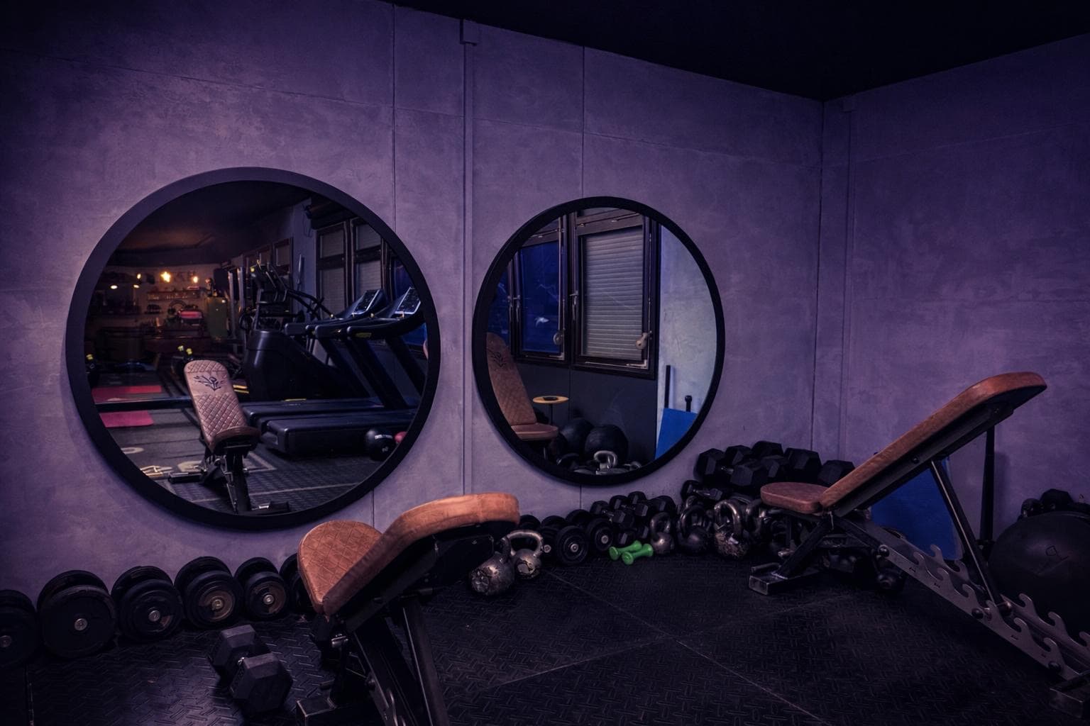 Squat-Racks und Power-Stationen im Heinssens Club Wiesbaden